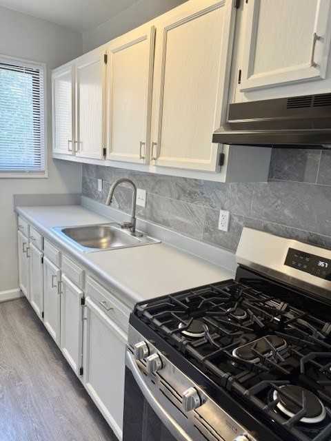 Park Pleasant Apartments - Photo 3 of 17