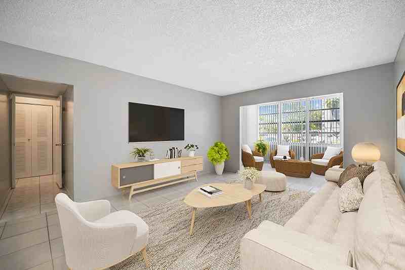 Landmark Towers - Photo 5 of 10