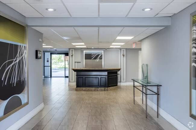 Grand Court Lakes - Photo 4 of 19