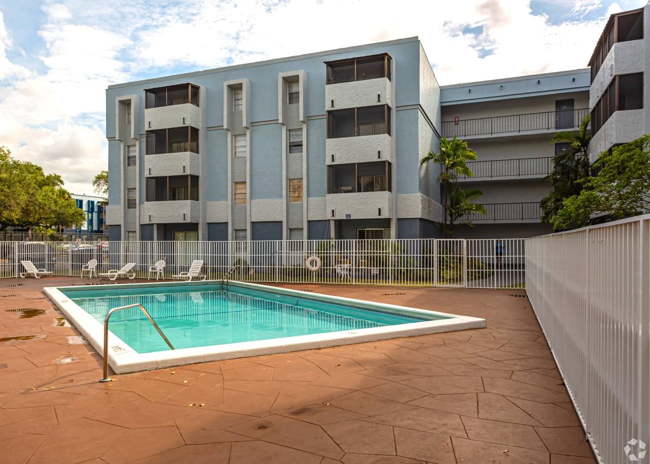 Oak Grove - Photo 6 of 39