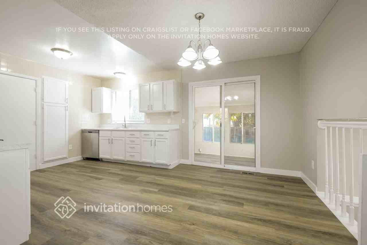 2716 W 100th Dr - Photo 7 of 19