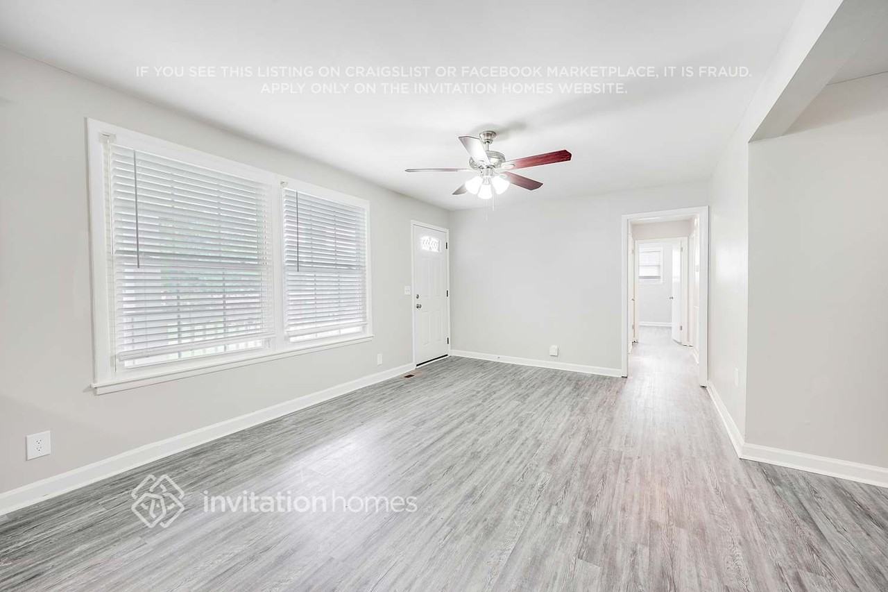 640 Des Moines Drive - Photo 2 of 27