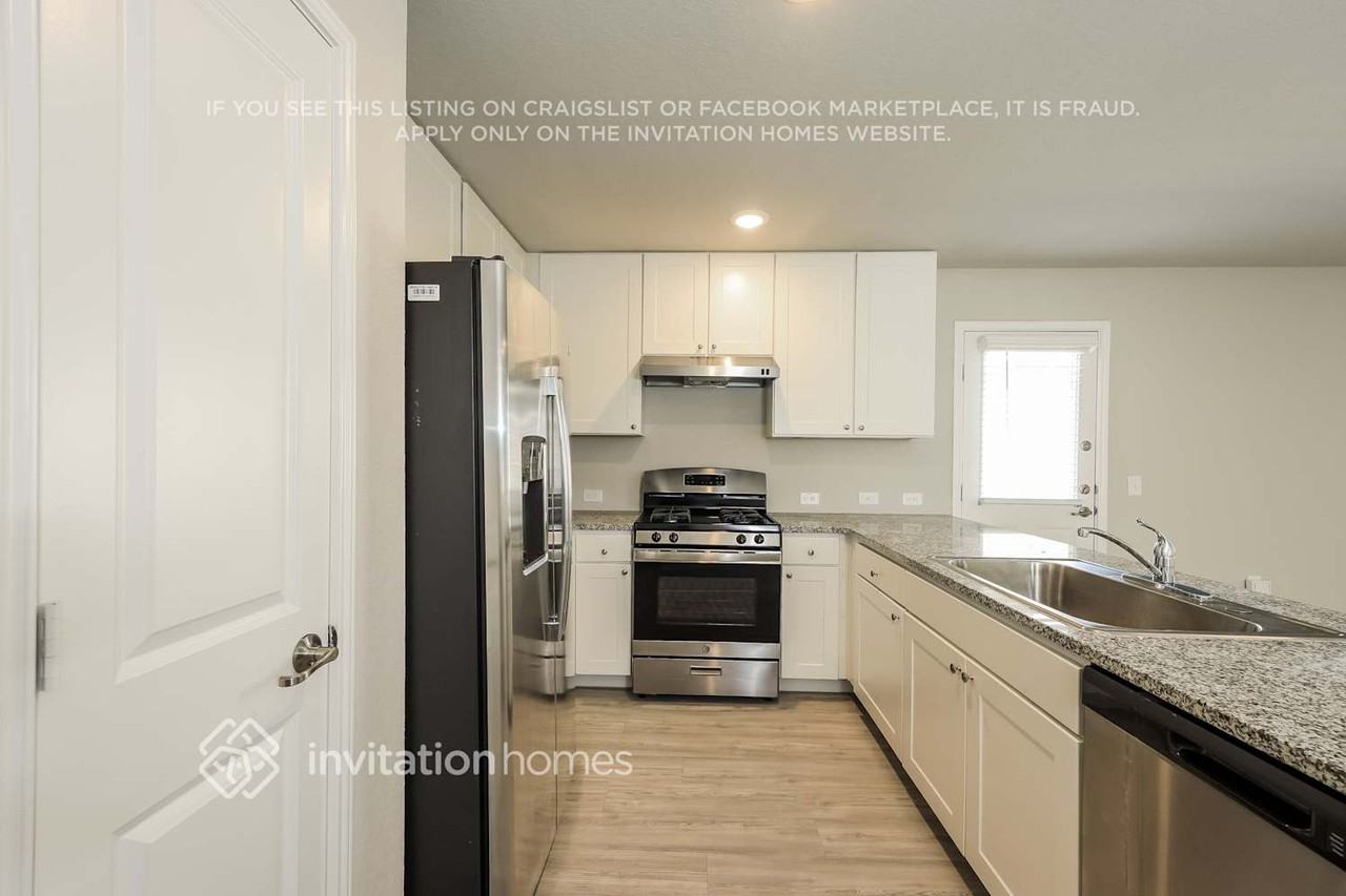 13411 Ashworth Boulevard - Photo 7 of 16