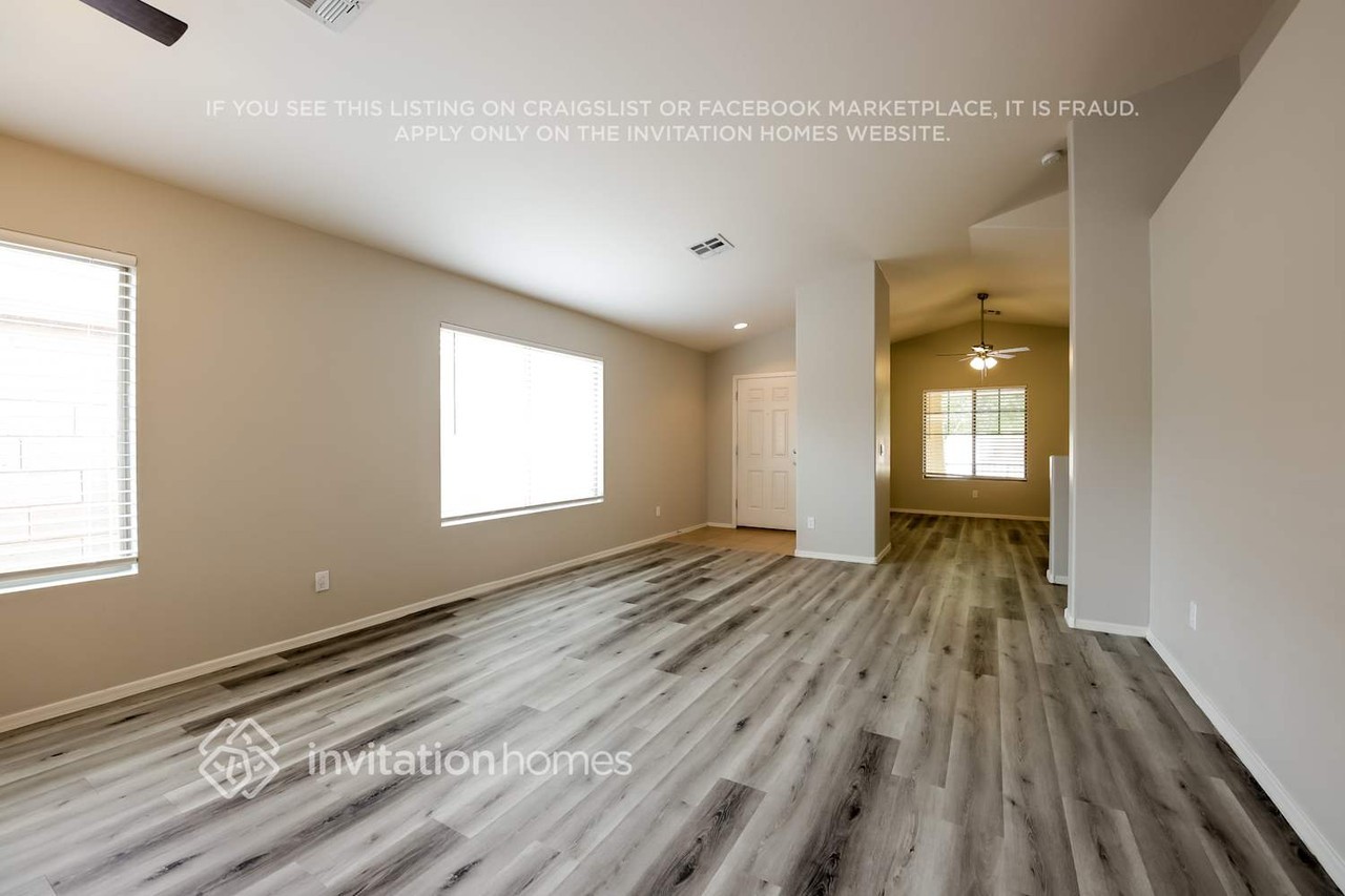 1903 W Gold Mine Way - Photo 2 of 14