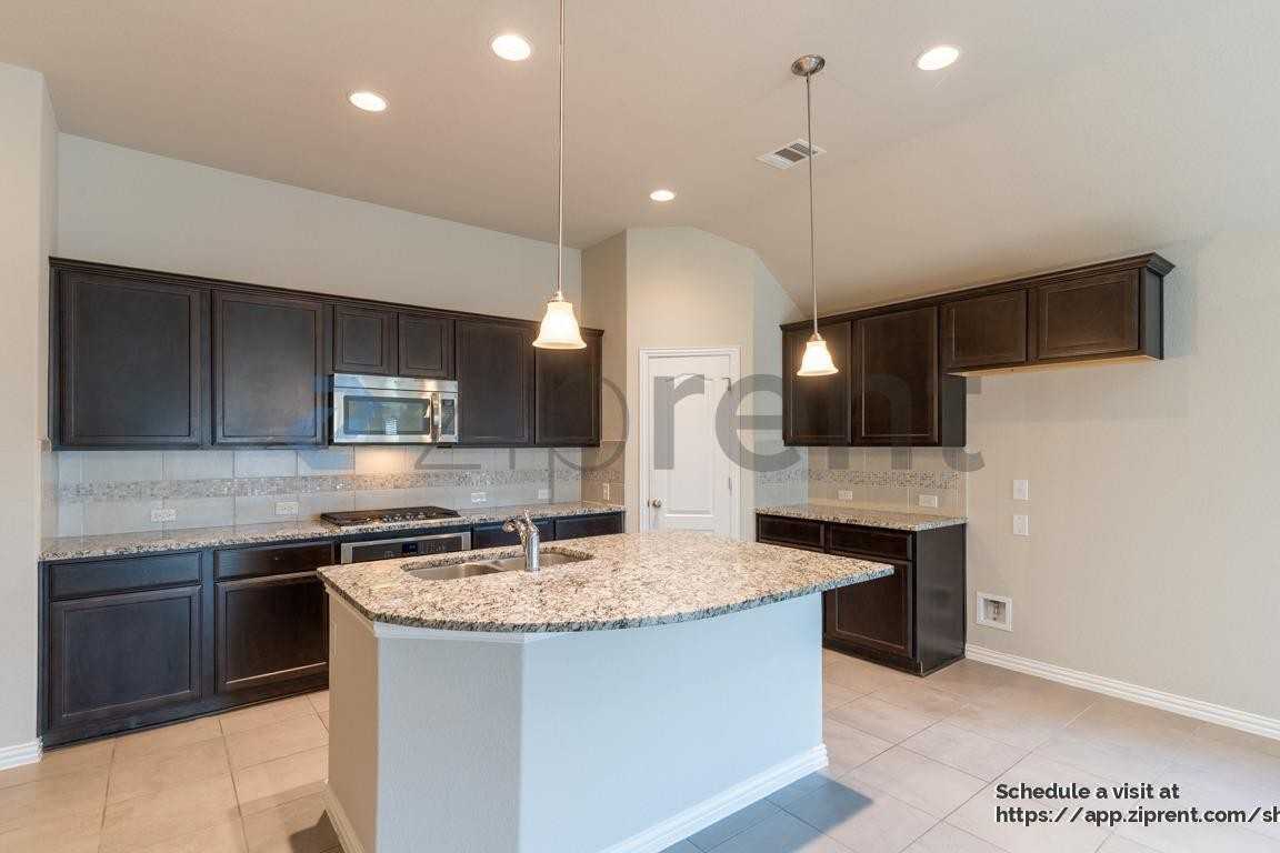 20020 Rhiannon Ln - Photo 5 of 17