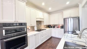 featured image of 2338 Equestrian Cres