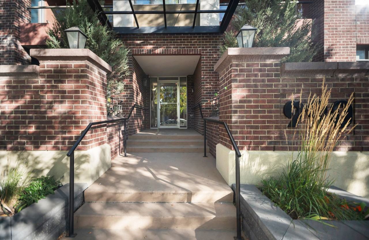 #432 - 990 Centre Ave NE - Photo 2 of 27