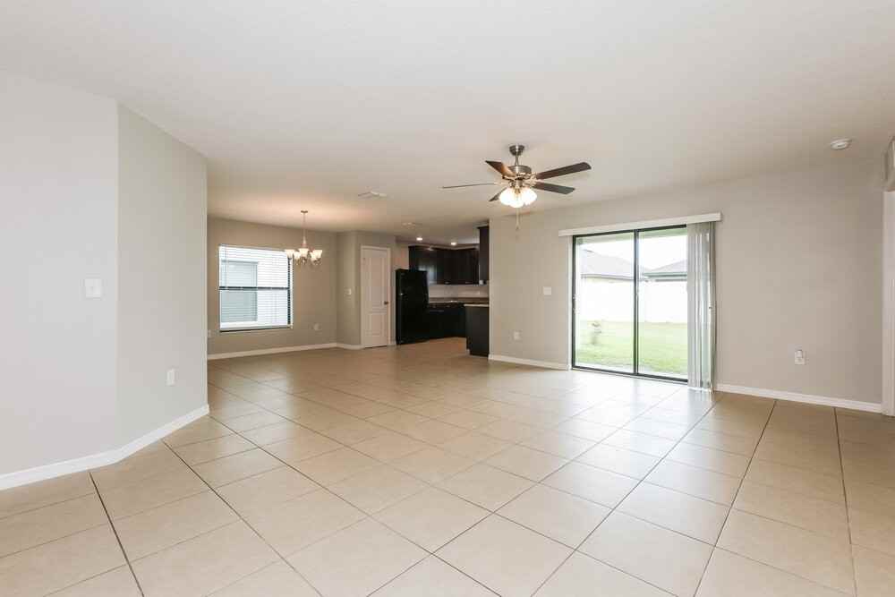 1714 Chatham Green Cir - Photo 4 of 16