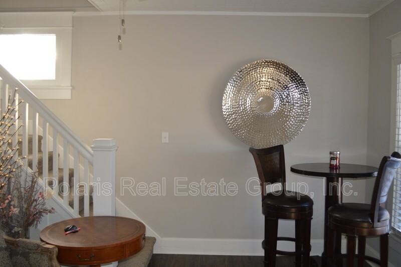 931 E Raymond St - Photo 5 of 25