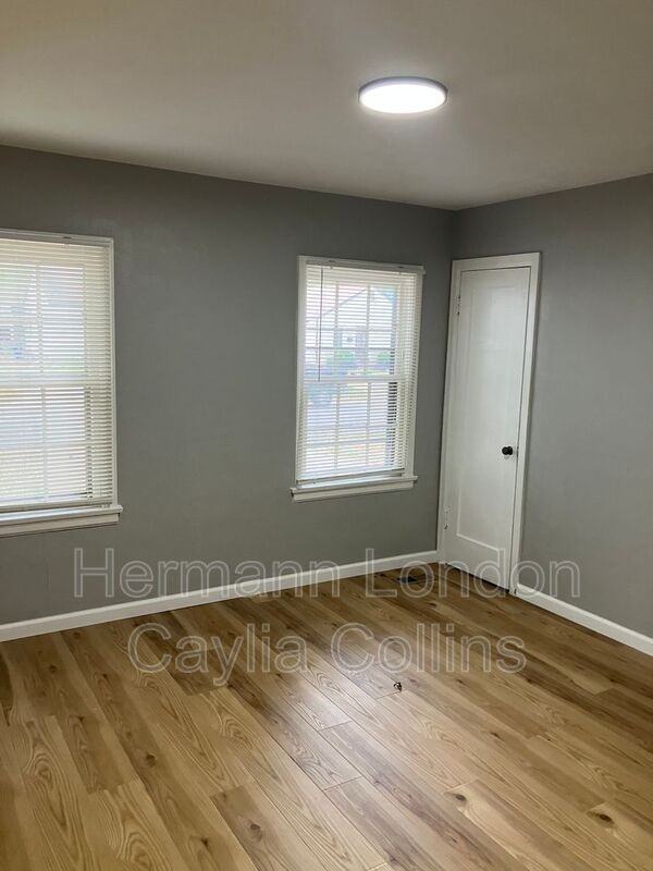 8031 Aline Ave - Photo 7 of 18