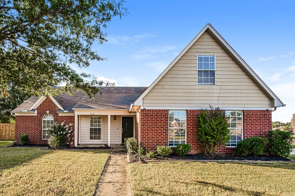 2708 Baird Dr - Photo 4 of 17