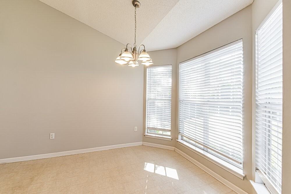 2708 Baird Dr - Photo 7 of 17