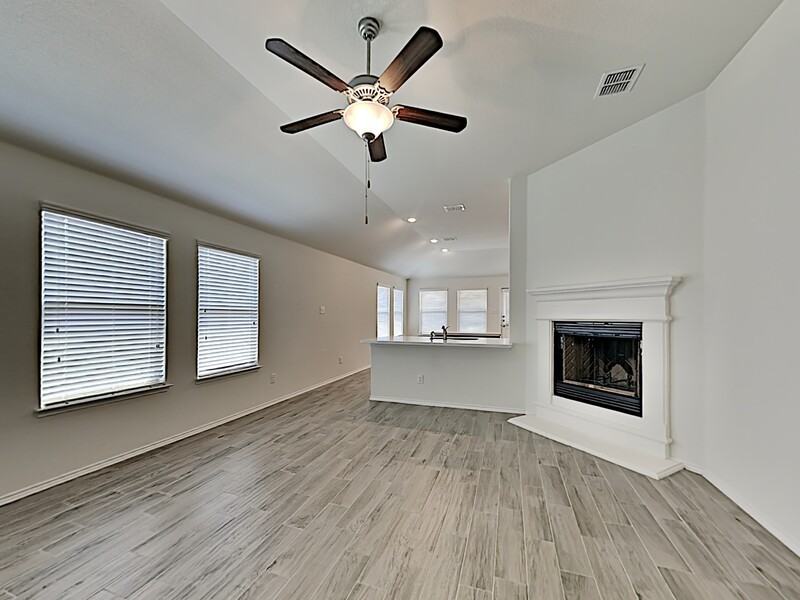6833 Woodlawn Dr - Photo 2 of 17