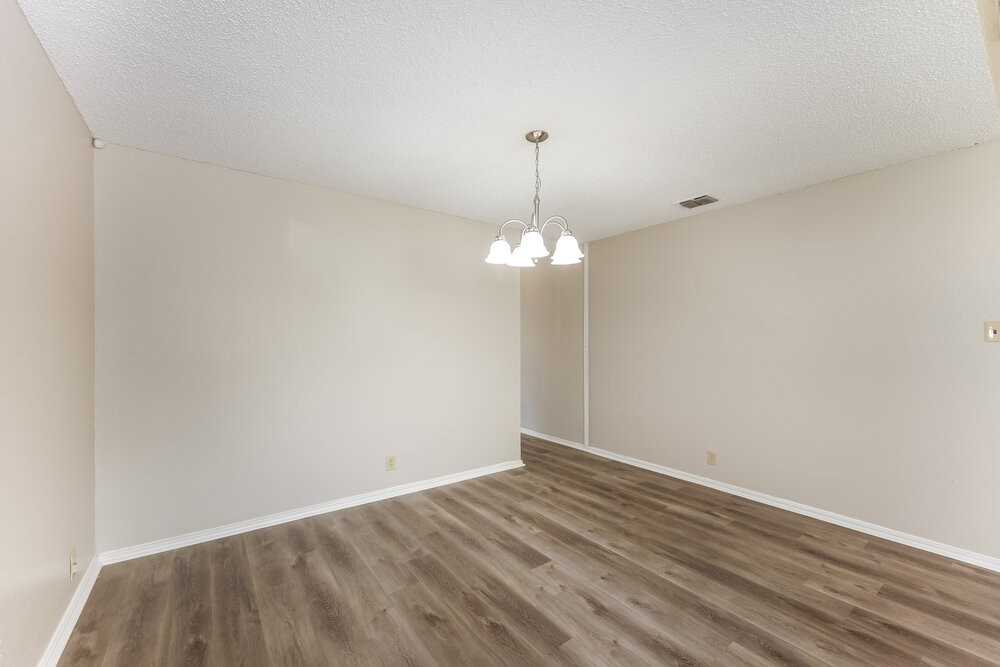 8743 Ridge Moon Dr - Photo 5 of 16