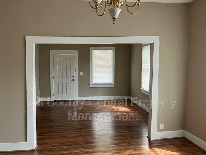 506 15th Street North - Photo 2 of 6