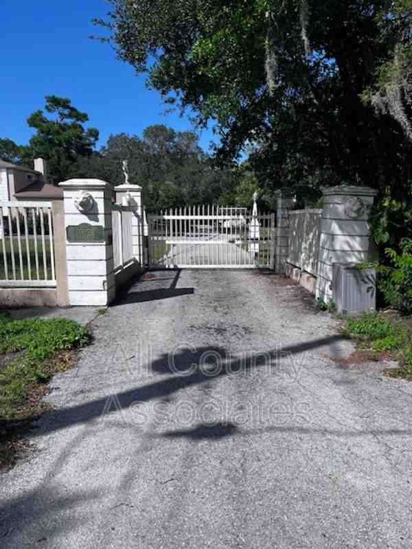 11023 Hook Ln - Photo 2 of 17