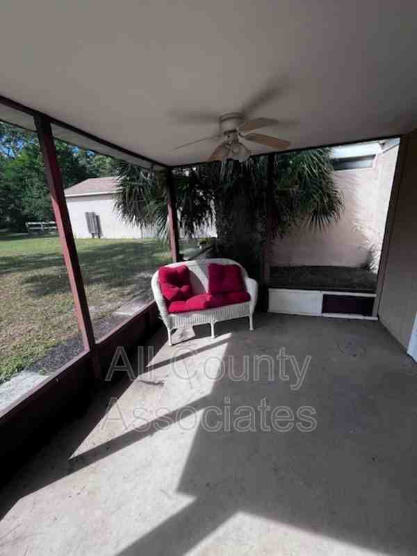 11023 Hook Ln - Photo 4 of 17