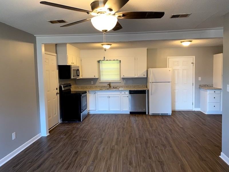 5208 Durinda Ln Nw - Photo 3 of 20