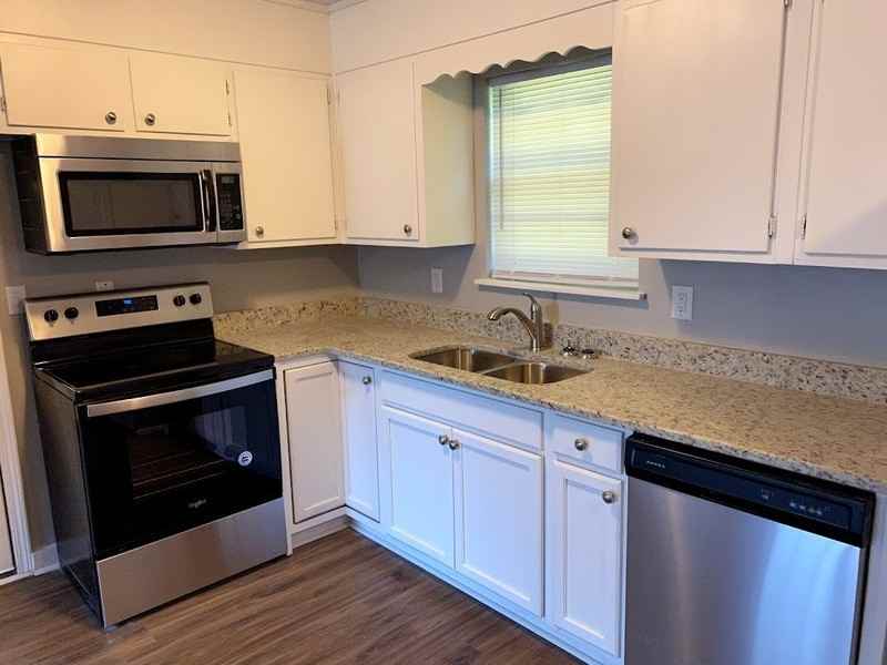 5208 Durinda Ln Nw - Photo 4 of 20