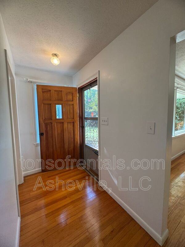 1574 Lynn Rd - Photo 2 of 27