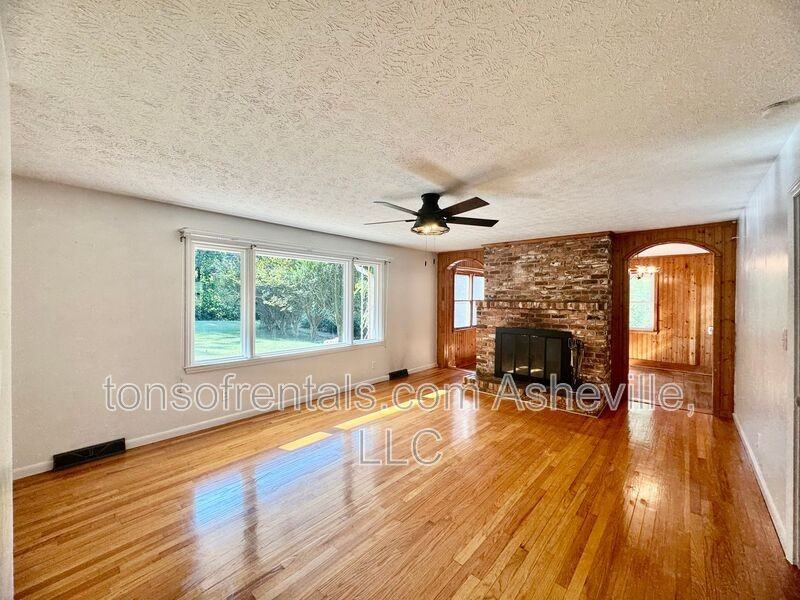 1574 Lynn Rd - Photo 3 of 27