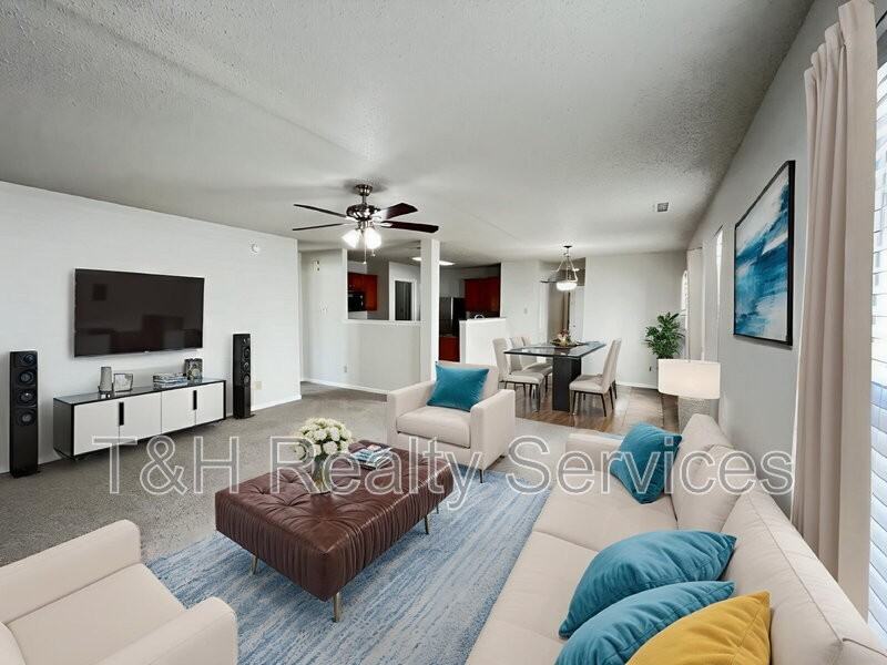 14317 Banister Drive - Photo 3 of 28