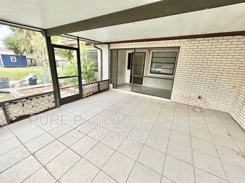 3135 Sw 97th St #2 - Photo 3 of 36