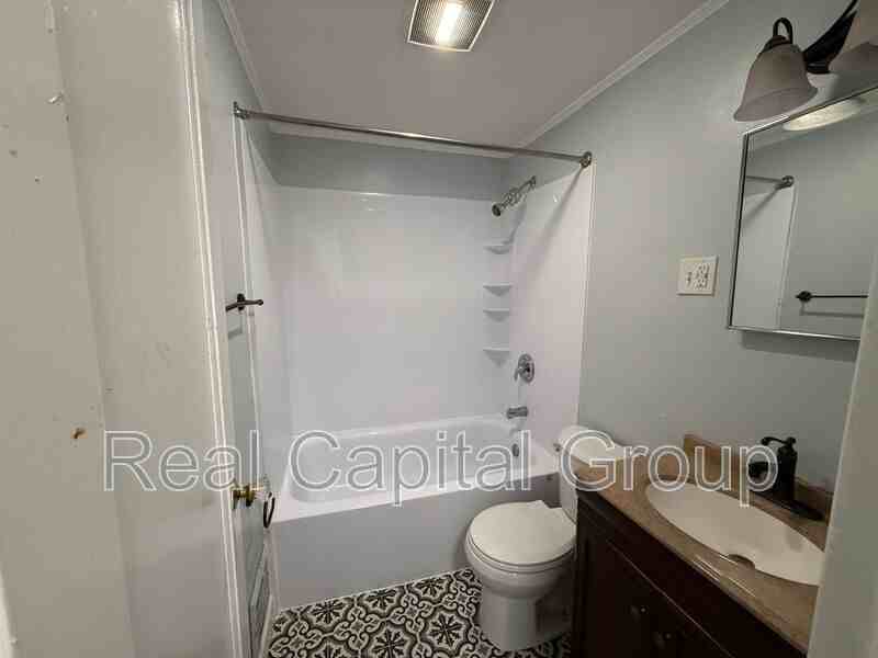 1 Virginia Rd - Photo 4 of 13