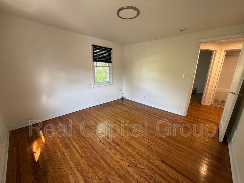 1 Virginia Rd - Photo 7 of 13