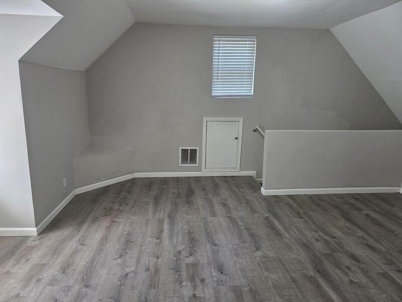 136 N Belmont Ave #3 - Photo 4 of 11