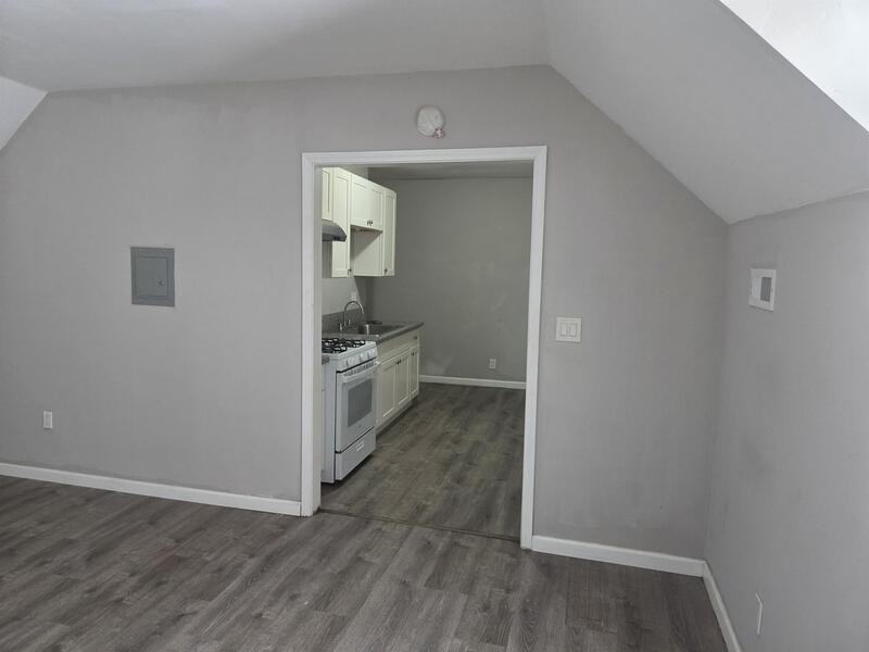 136 N Belmont Ave #3 - Photo 5 of 11