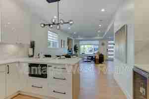 featured image of 200 Martin Ave