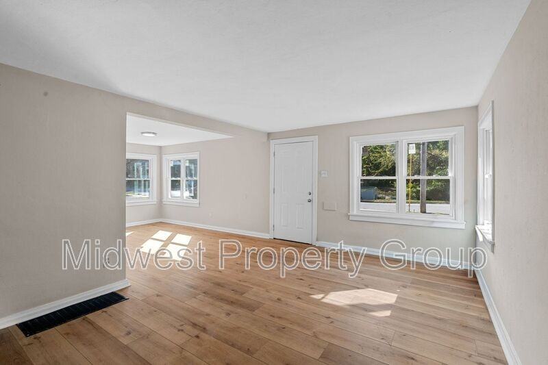 3410 Mckibbon Rd - Photo 2 of 29