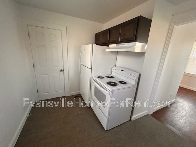 1501 Stringtown Road - Photo 5 of 7