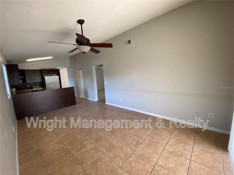 9520 Drakemill Ct - Photo 3 of 23