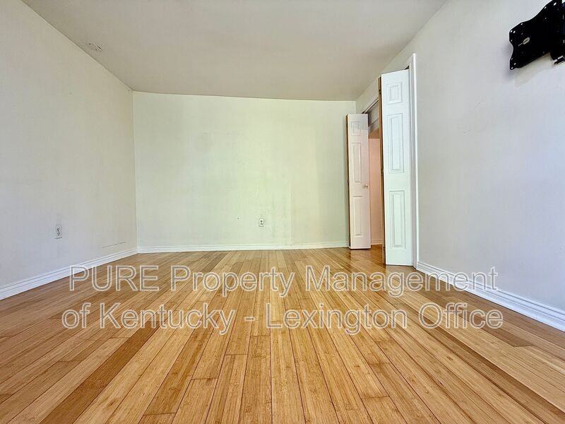 1559 Jacana Dr #B - Photo 2 of 10