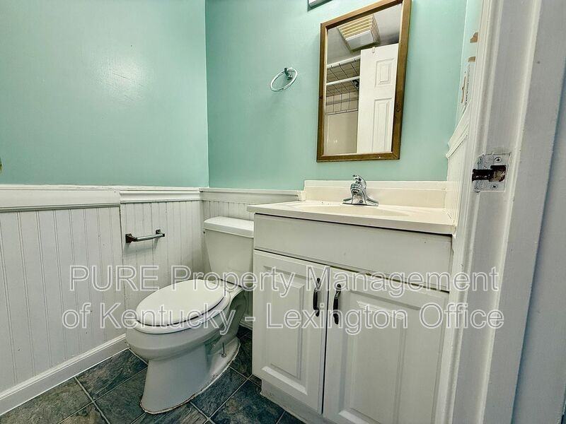 1559 Jacana Dr #B - Photo 7 of 10