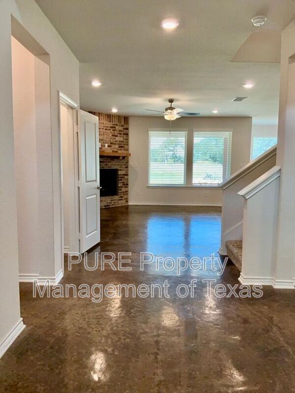 2814 Lost Oak Cv - Photo 3 of 33