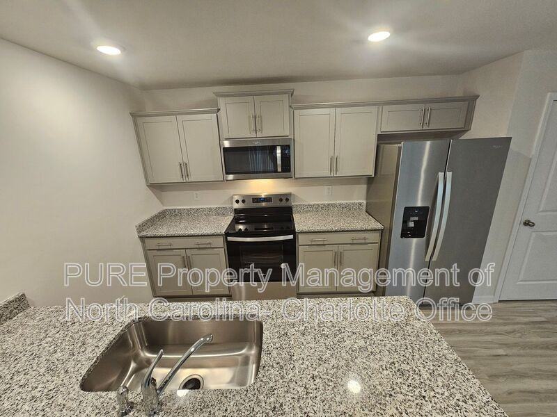 4125 Lurelin Ln - Photo 3 of 34