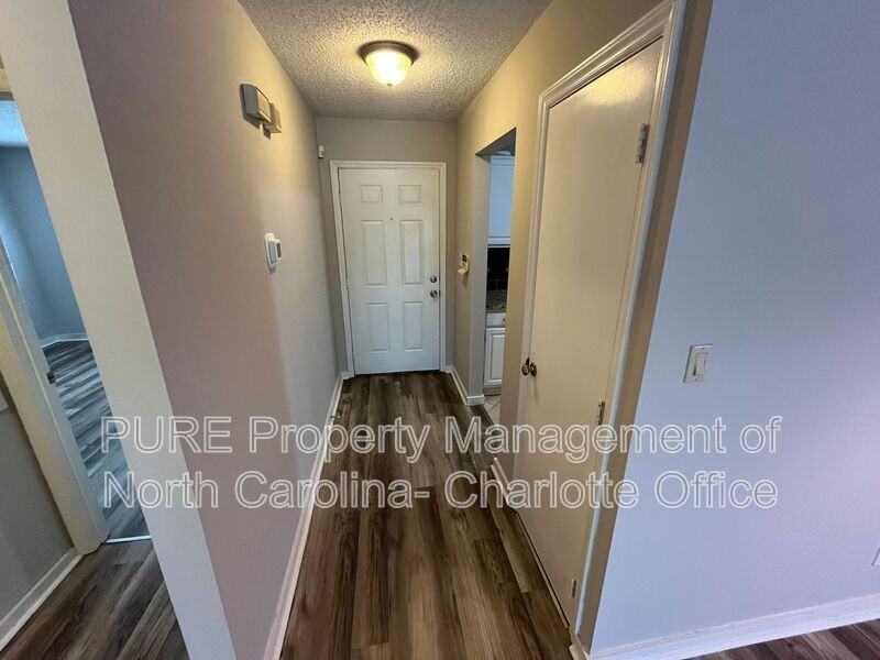 300 E Park Ave #6 - Photo 5 of 19