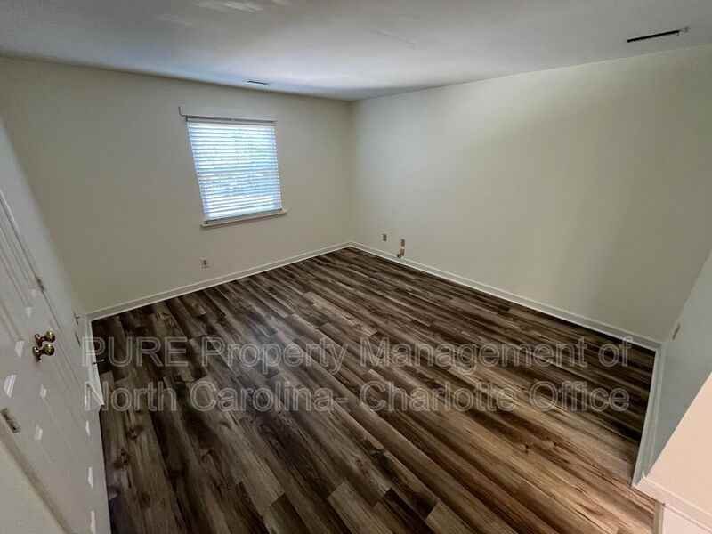 300 E Park Ave #6 - Photo 4 of 17