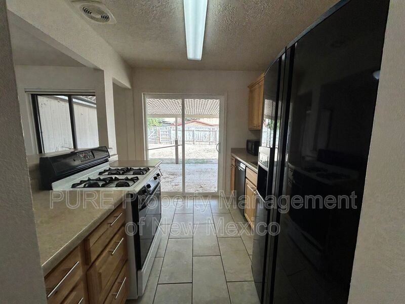 2104 Smith Ln - Photo 5 of 13