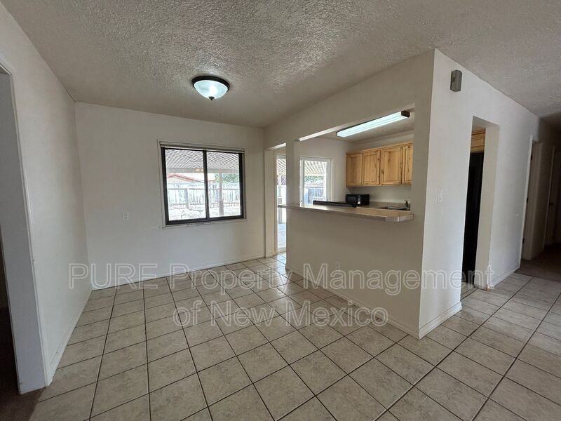 2104 Smith Ln - Photo 6 of 13