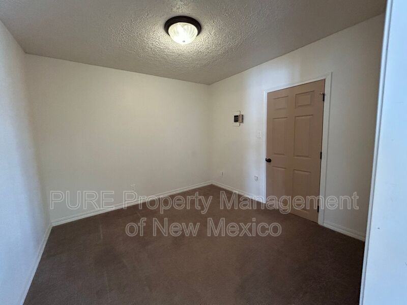 2104 Smith Ln - Photo 7 of 13