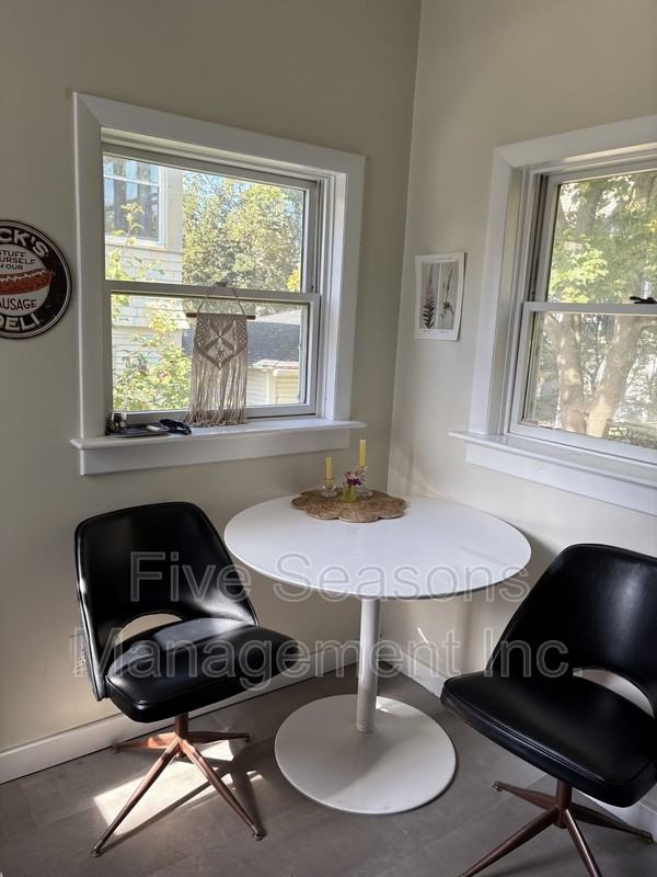398 North St - Photo 5 of 15