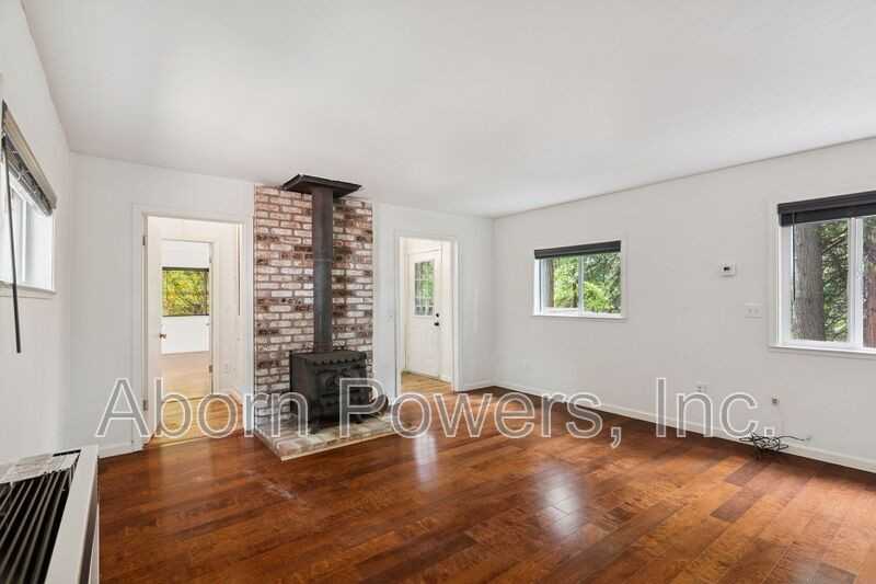 6420 Starkes Grade Rd - Photo 3 of 18