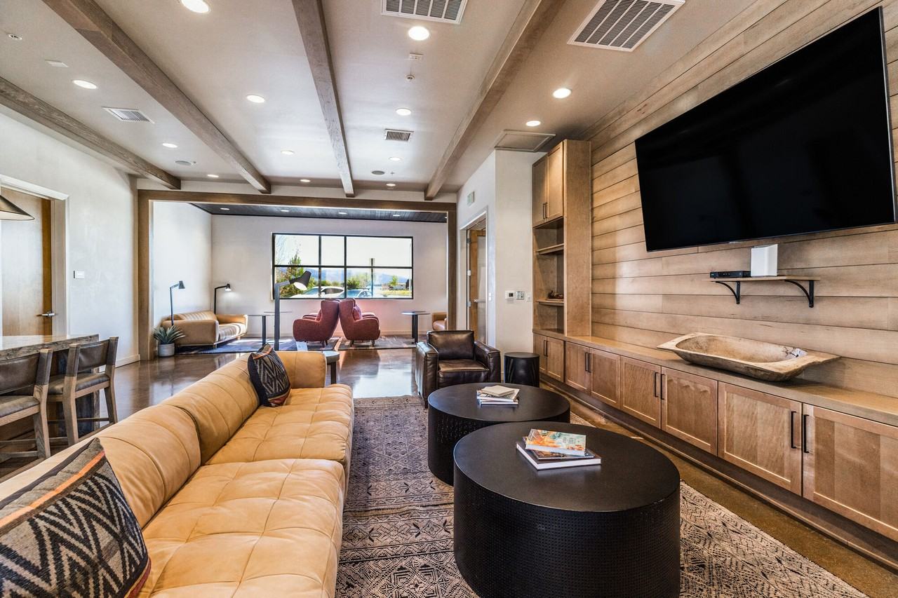 South Meadows - Photo 7 of 35