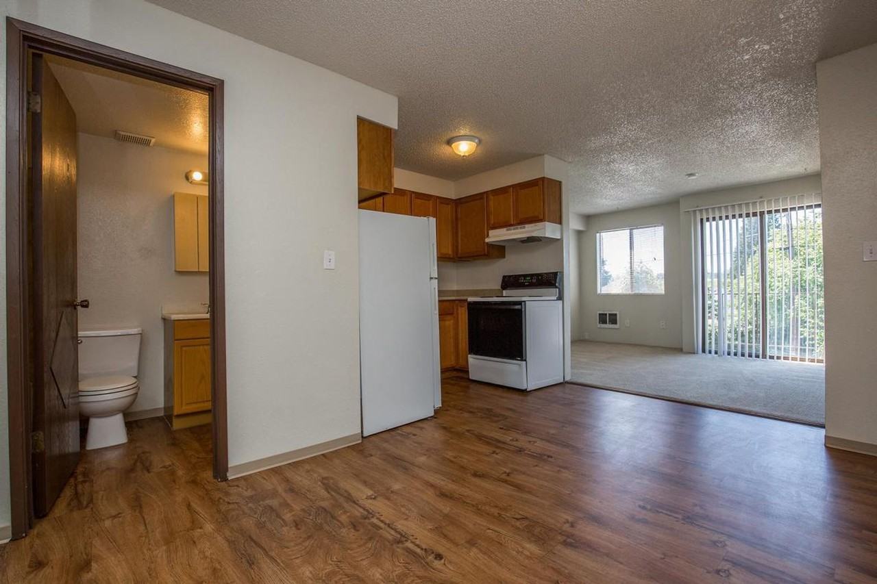 University Park Apartments - Photo 2 of 31