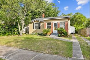 665 Chestnut Dr - Photo 1 of 1
