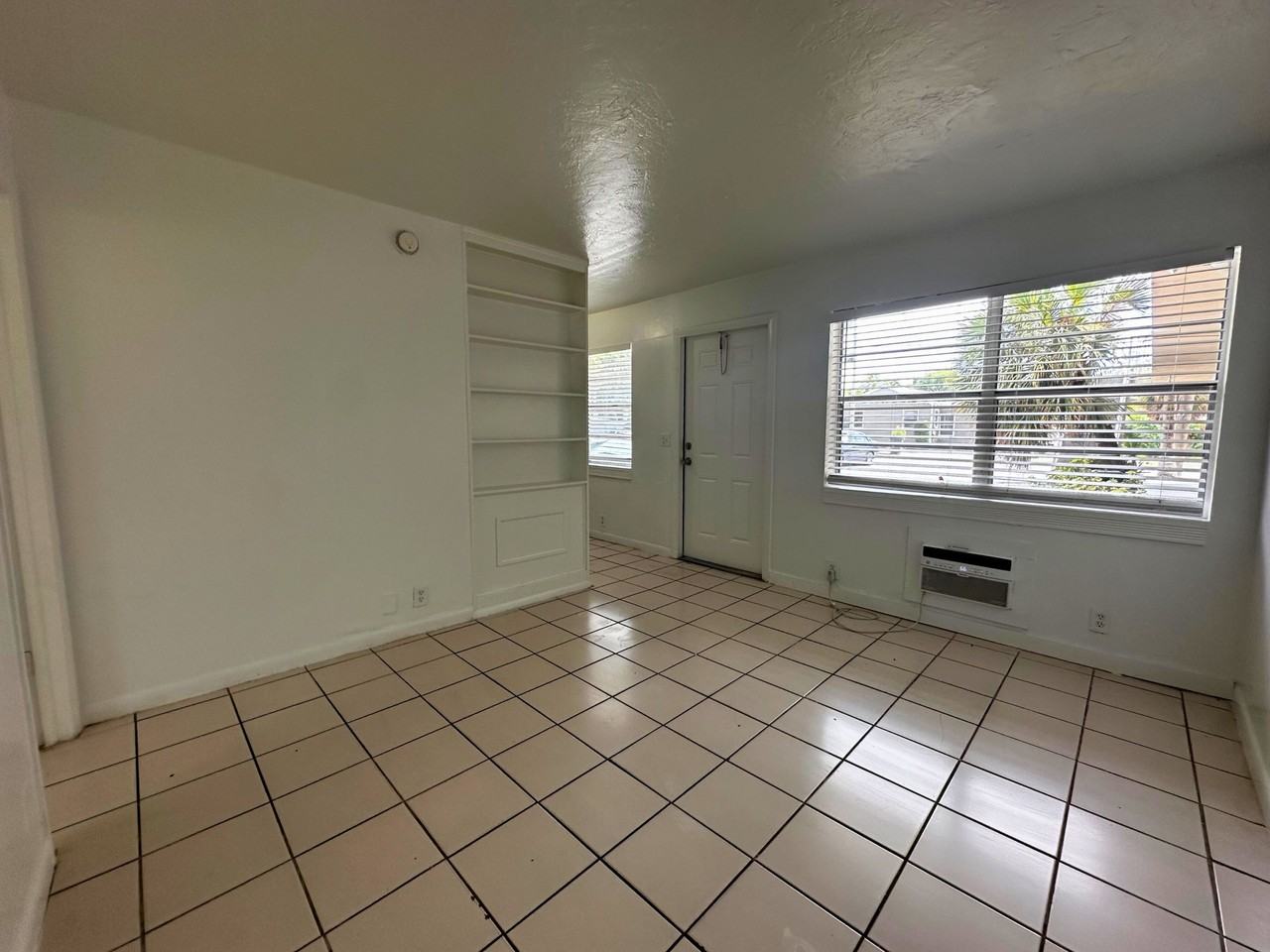 225 South B Street - Photo 4 of 48